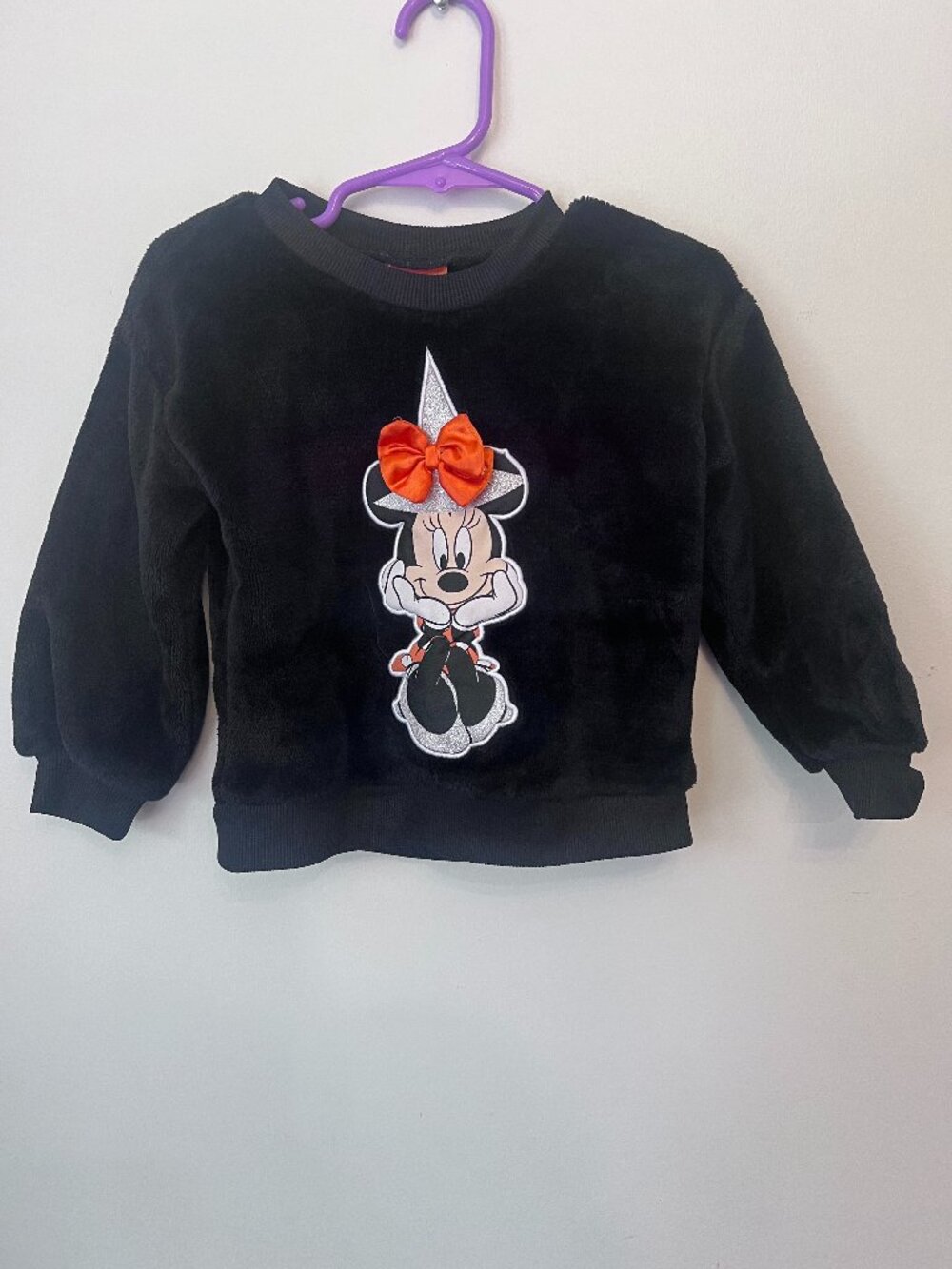 Disney Junior Minnie Mouse Halloween Witch Fuzzy Faux Fur Sweatshirt size 2T